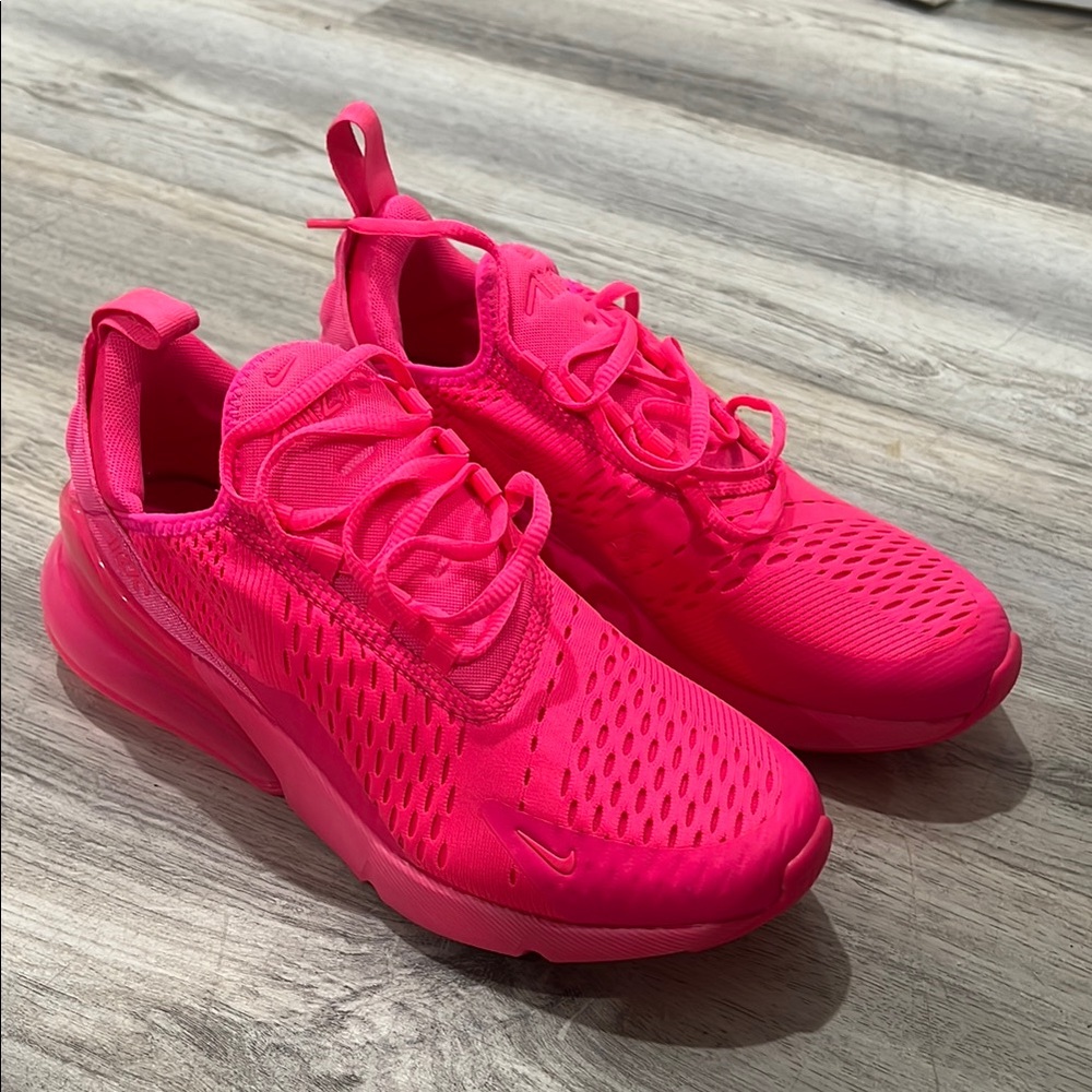 Nike Women's Pink Athletic Shoes